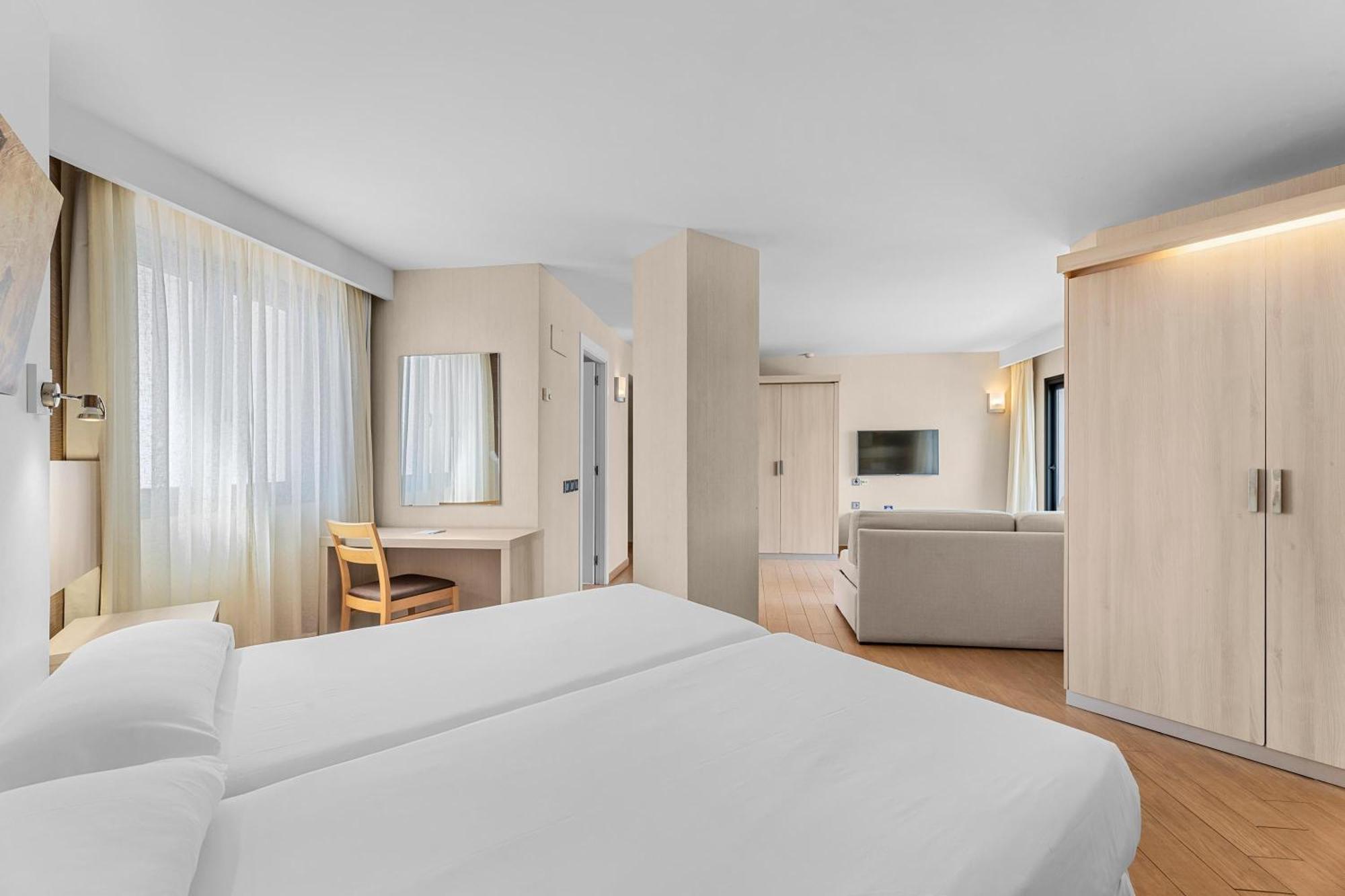 Thb Lanzarote Beach Коста-Тегісе Екстер'єр фото