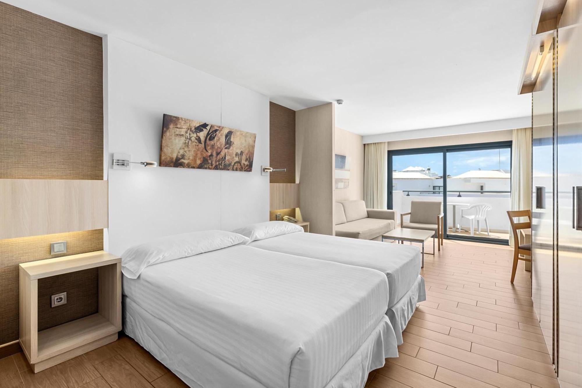 Thb Lanzarote Beach Коста-Тегісе Екстер'єр фото